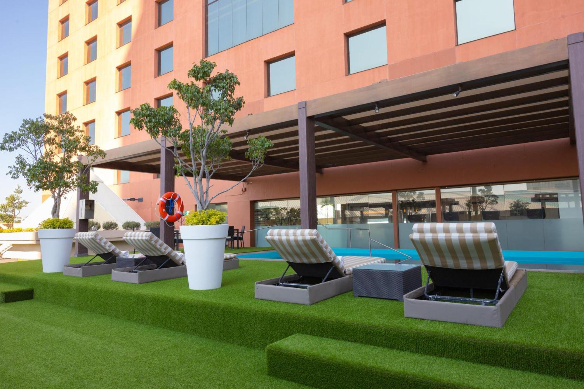 Barcelo Guadalajara Hotel Exterior foto